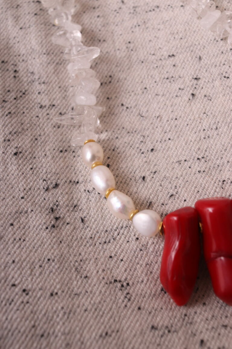 Collier fantaisie de perles semi-précieuses